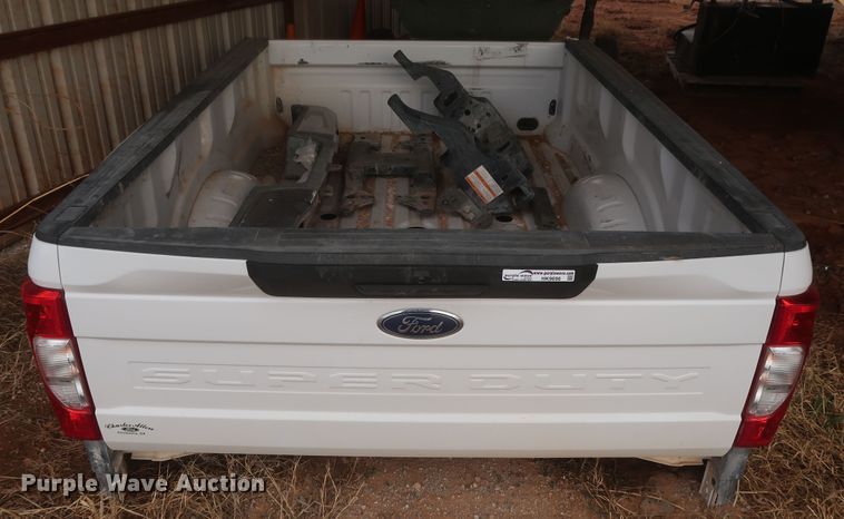 image for item HK9696 Ford F450 pickup truck bed
