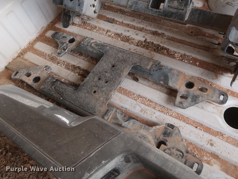 image for item HK9696 Ford F450 pickup truck bed