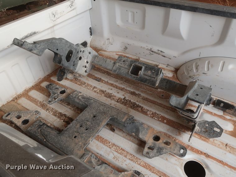 image for item HK9696 Ford F450 pickup truck bed