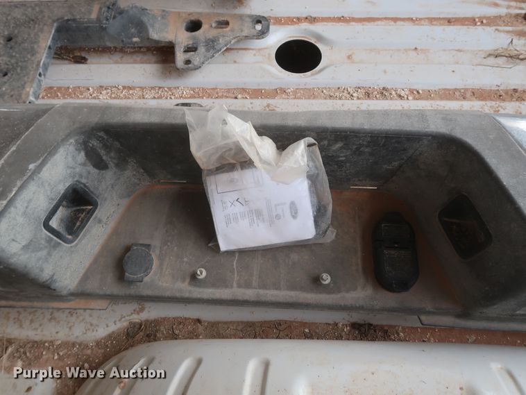 image for item HK9696 Ford F450 pickup truck bed