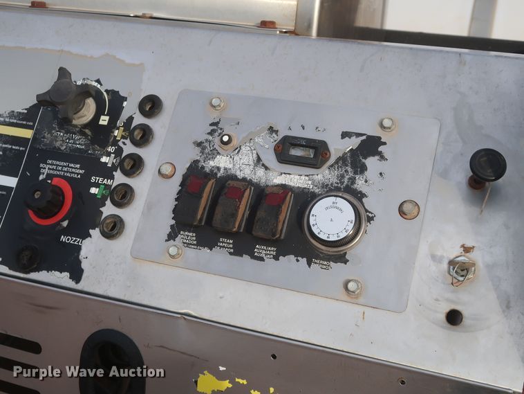 image for item HK9698 2012 Maxey pressure washer trailer