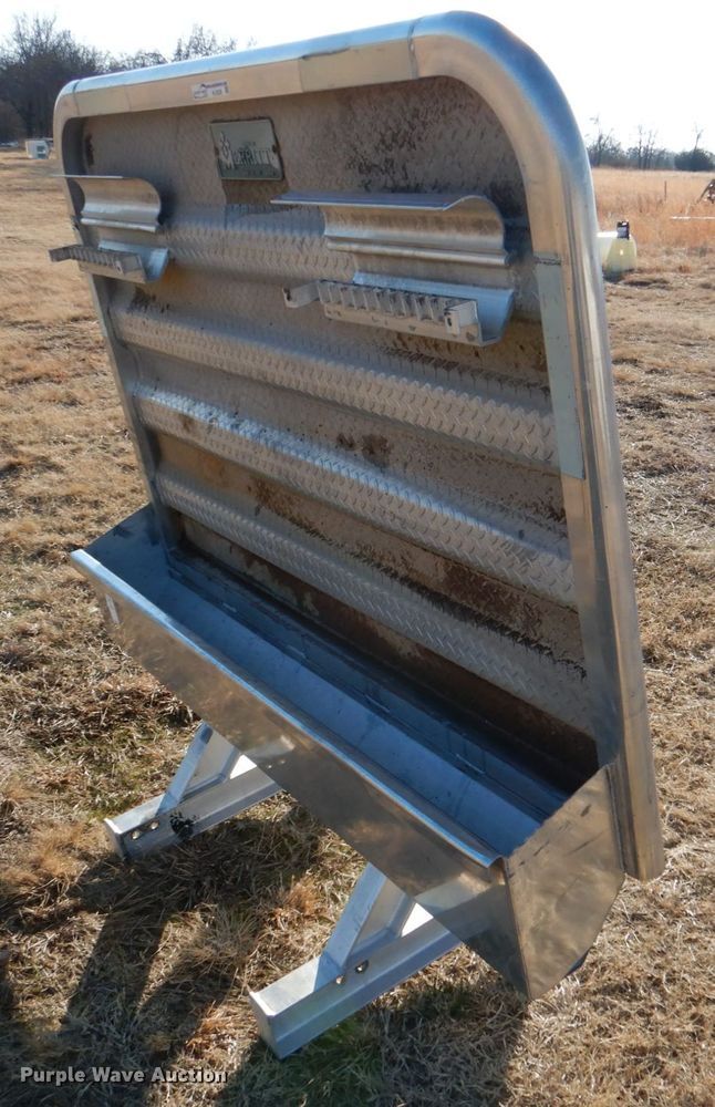 image for item HL9328 Merritt Dynalight aluminum headache rack