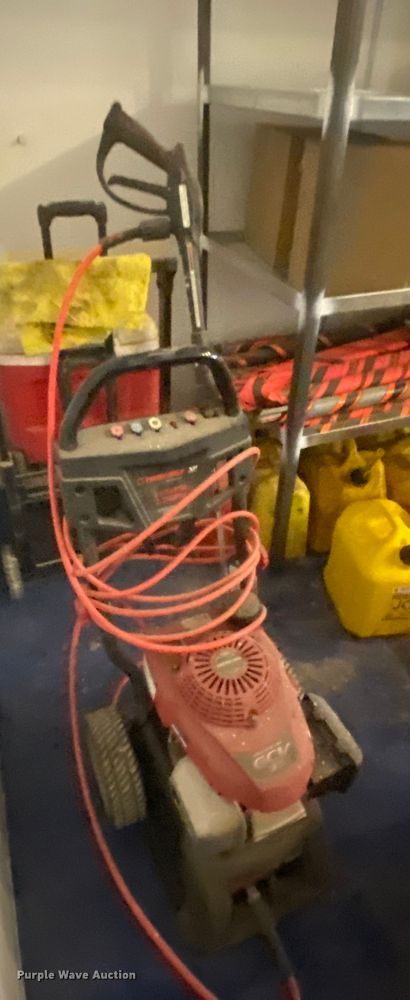 image for item HR9386 Troy-Bilt 020641  pressure washer