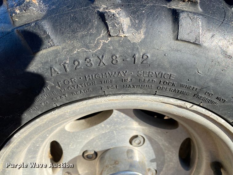 image for item HR9413 1995 Yamaha Wolverine  ATV