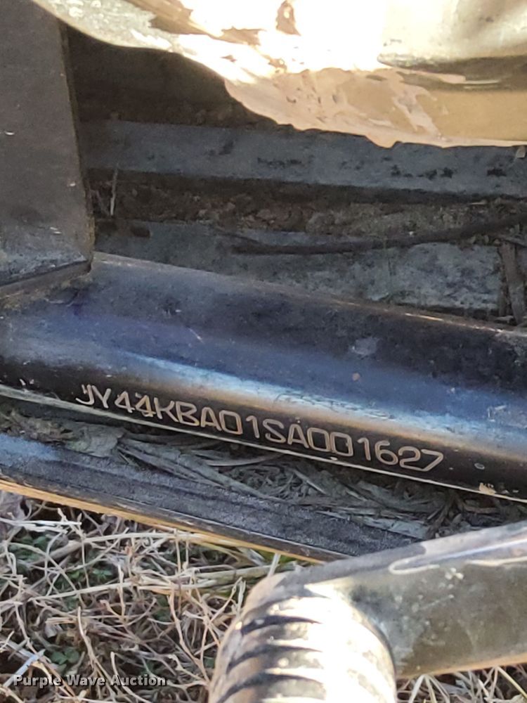 image for item HR9413 1995 Yamaha Wolverine  ATV