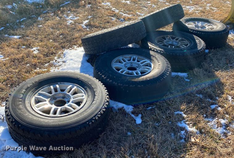 image for item HR9415 (6) tires