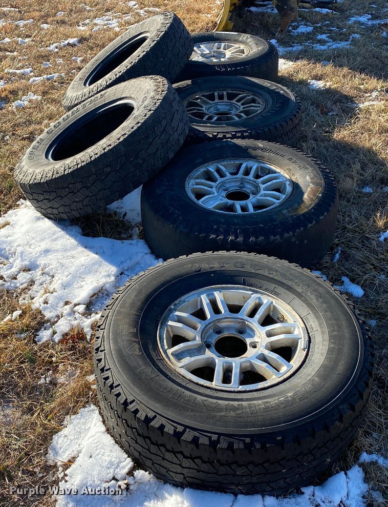 image for item HR9415 (6) tires