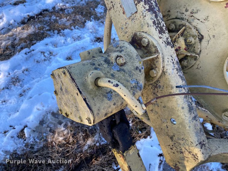 image for item HR9419 New Holland 55 hay rake