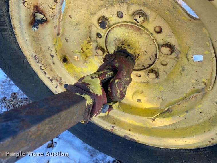 image for item HR9419 New Holland 55 hay rake