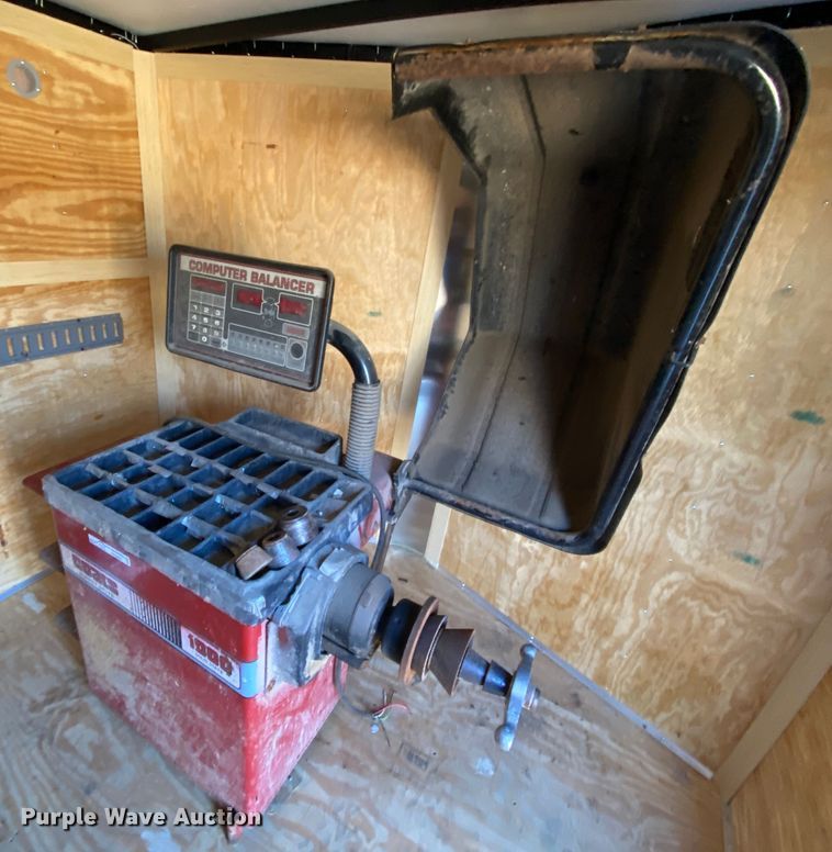 image for item HR9421 Coats 1000 wheel balancer