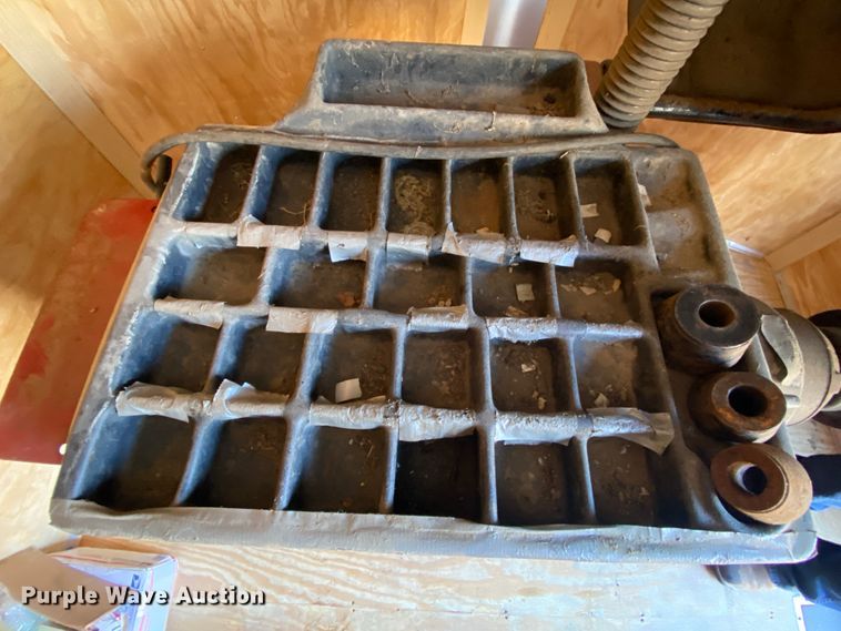 image for item HR9421 Coats 1000 wheel balancer