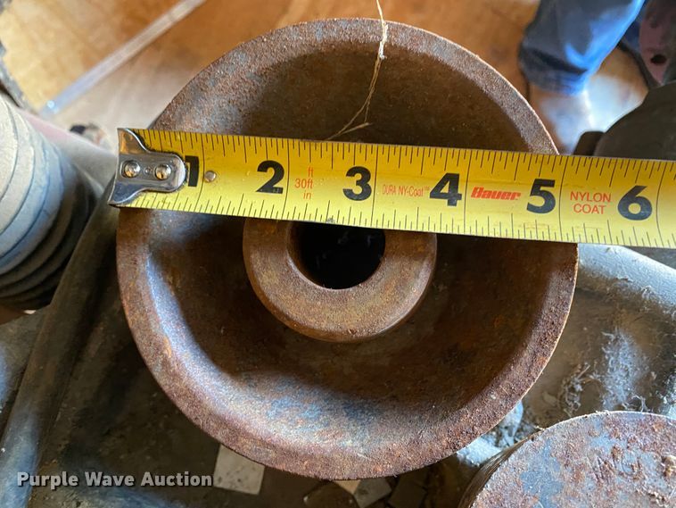 image for item HR9421 Coats 1000 wheel balancer