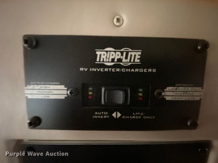 image for item HR9426 2004 International Workhorse Intruder  RV