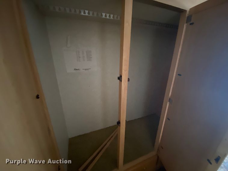 image for item HR9426 2004 International Workhorse Intruder  RV