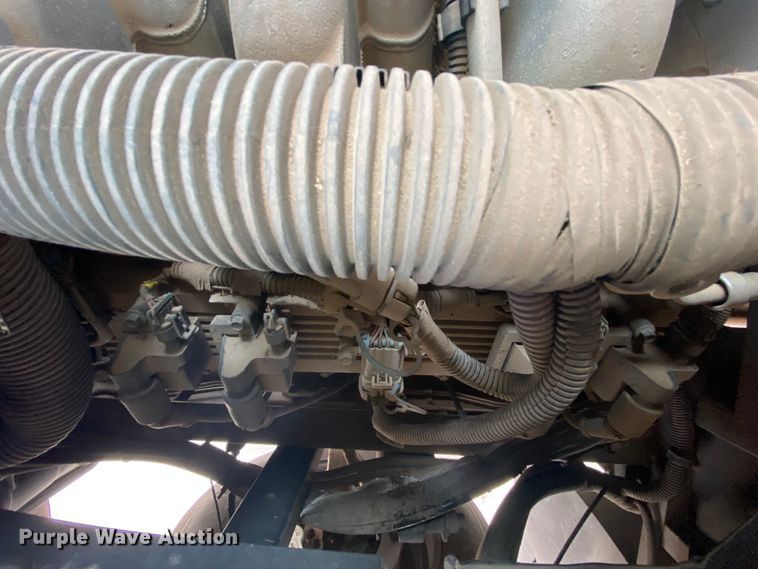 image for item HR9426 2004 International Workhorse Intruder  RV