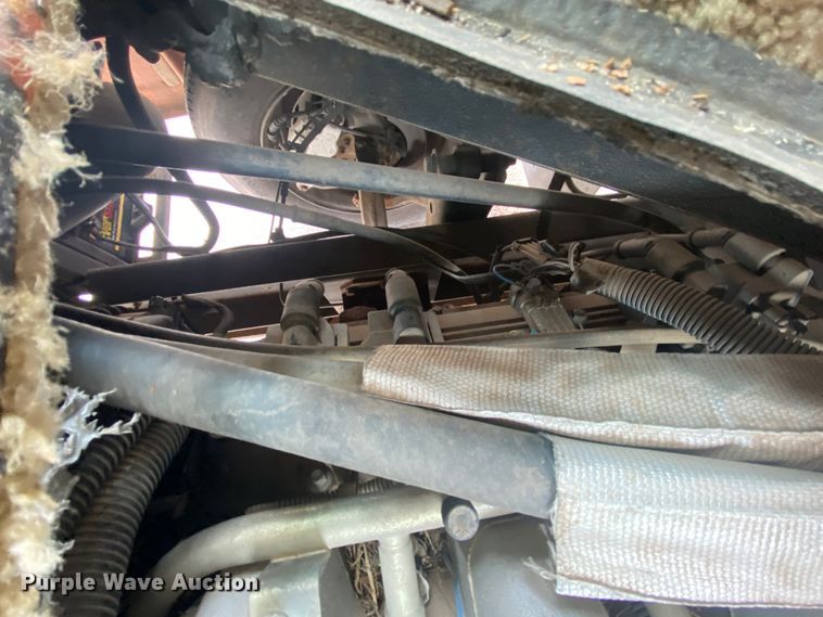 image for item HR9426 2004 International Workhorse Intruder  RV