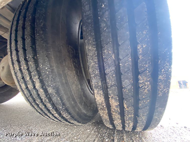 image for item HR9426 2004 International Workhorse Intruder  RV