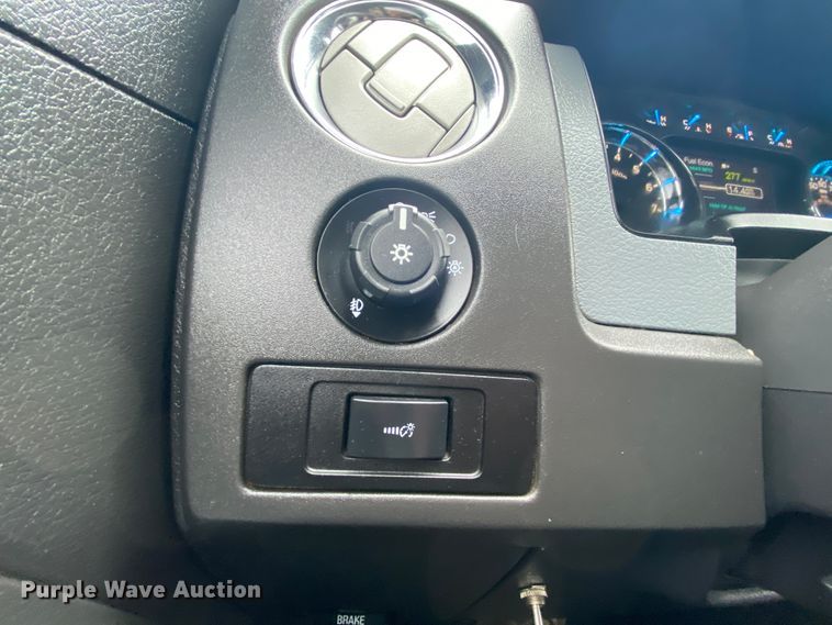 image for item HR9437 2014 Ford F150  SuperCrew pickup truck