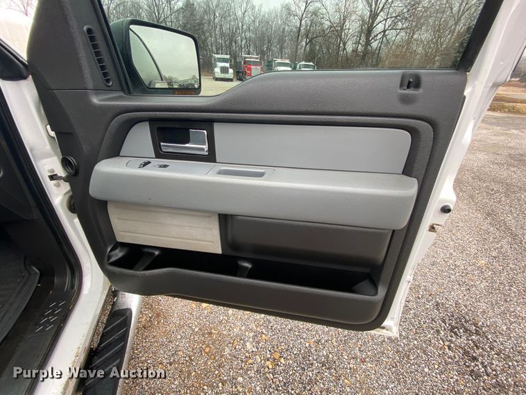 image for item HR9437 2014 Ford F150  SuperCrew pickup truck