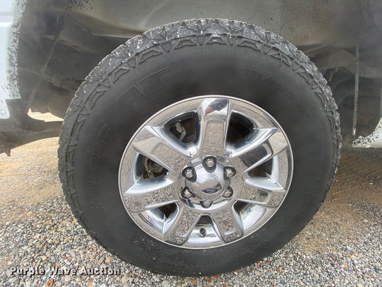 image for item HR9437 2014 Ford F150  SuperCrew pickup truck