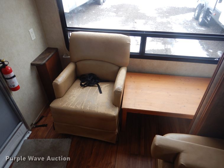 image for item HS9854 2015 Wildwood X-Lite  camper