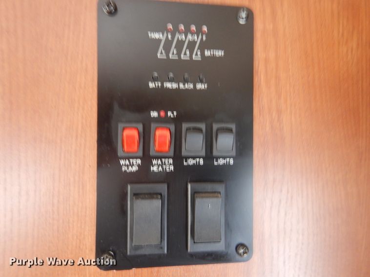 image for item HS9854 2015 Wildwood X-Lite  camper