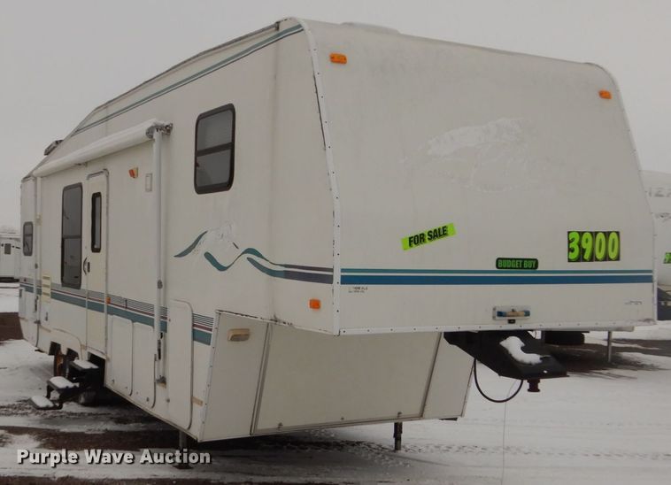 image for item HS9855 1998 Fleetwood Prowler  camper