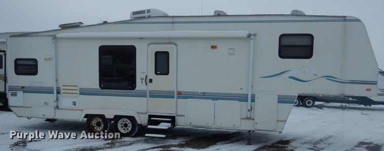 image for item HS9855 1998 Fleetwood Prowler  camper