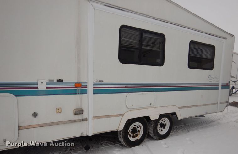 image for item HS9855 1998 Fleetwood Prowler  camper