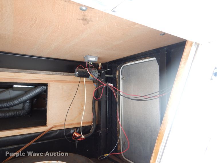 image for item HS9855 1998 Fleetwood Prowler  camper