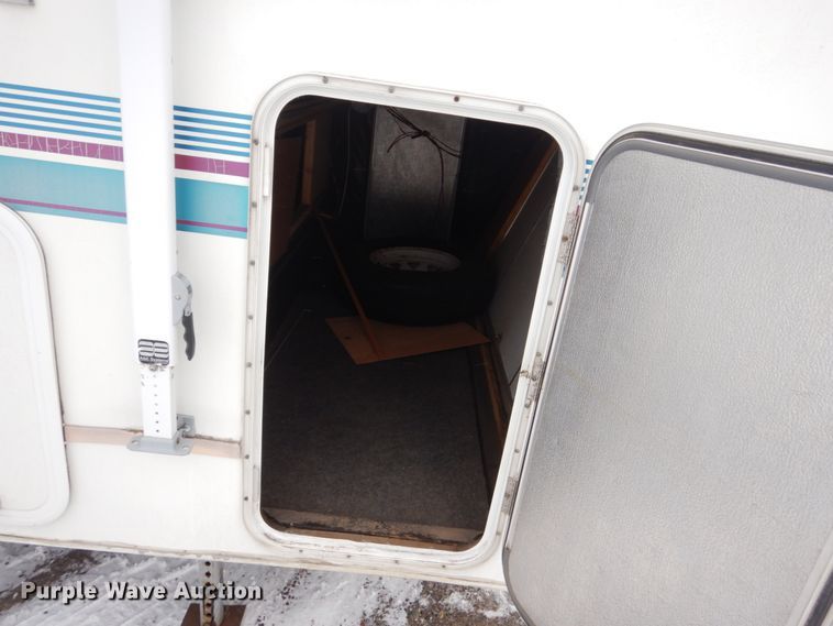 image for item HS9855 1998 Fleetwood Prowler  camper