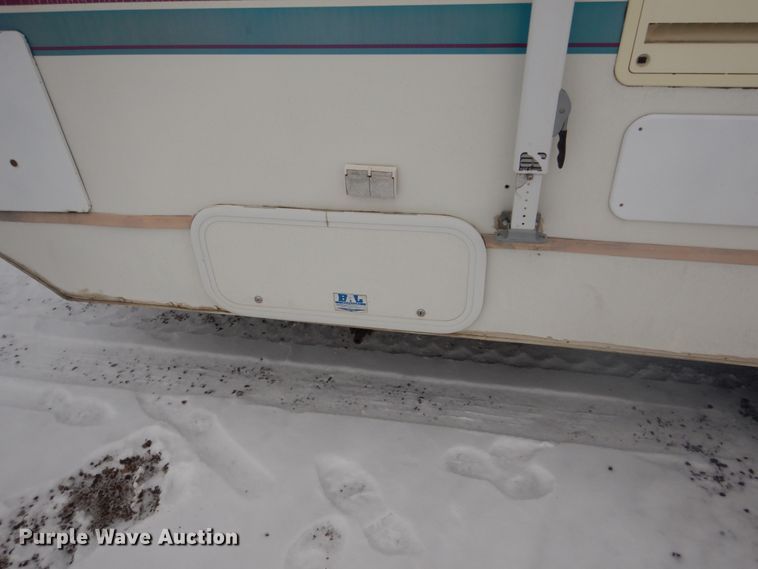 image for item HS9855 1998 Fleetwood Prowler  camper