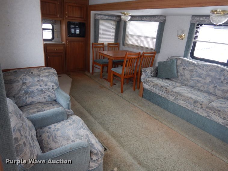 image for item HS9855 1998 Fleetwood Prowler  camper