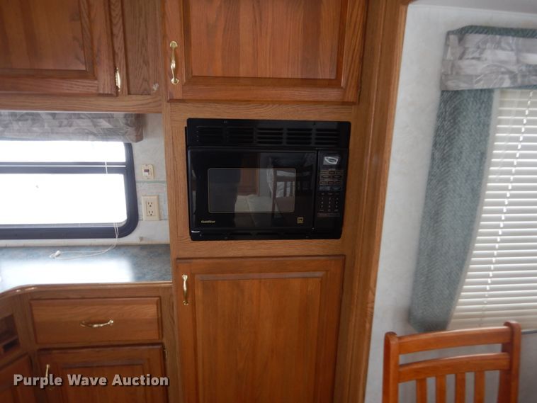 image for item HS9855 1998 Fleetwood Prowler  camper