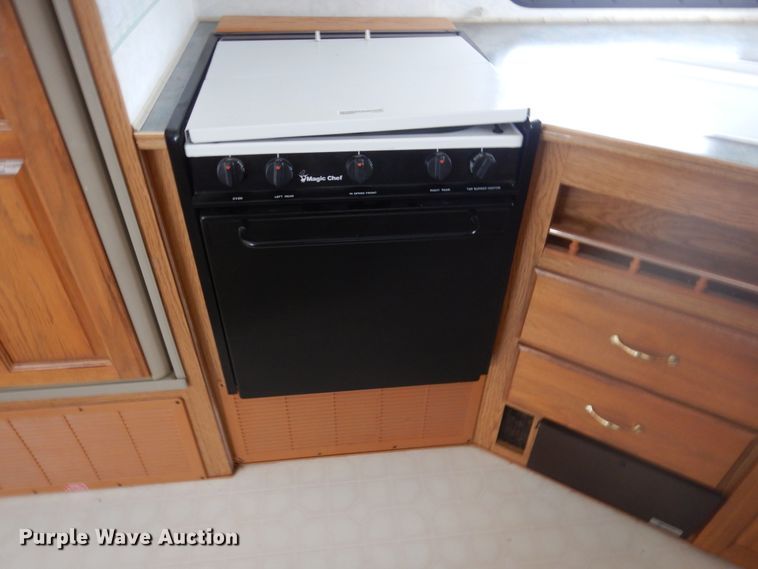 image for item HS9855 1998 Fleetwood Prowler  camper