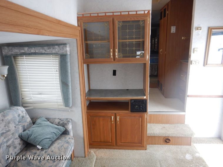 image for item HS9855 1998 Fleetwood Prowler  camper