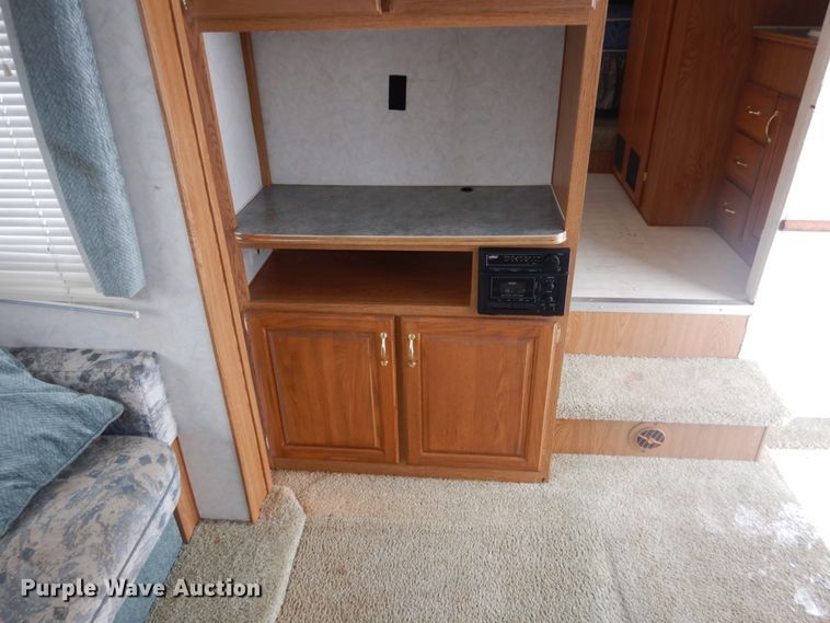 image for item HS9855 1998 Fleetwood Prowler  camper