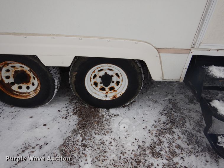 image for item HS9855 1998 Fleetwood Prowler  camper