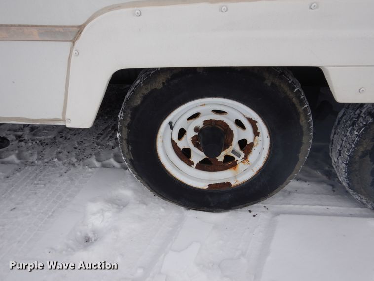 image for item HS9855 1998 Fleetwood Prowler  camper