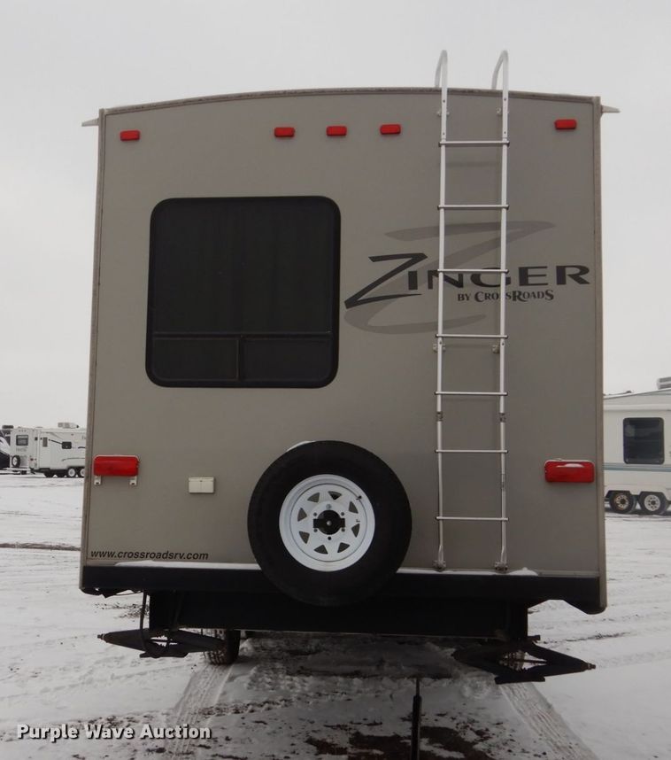 image for item HS9857 2014 CrossRoads Zinger  camper