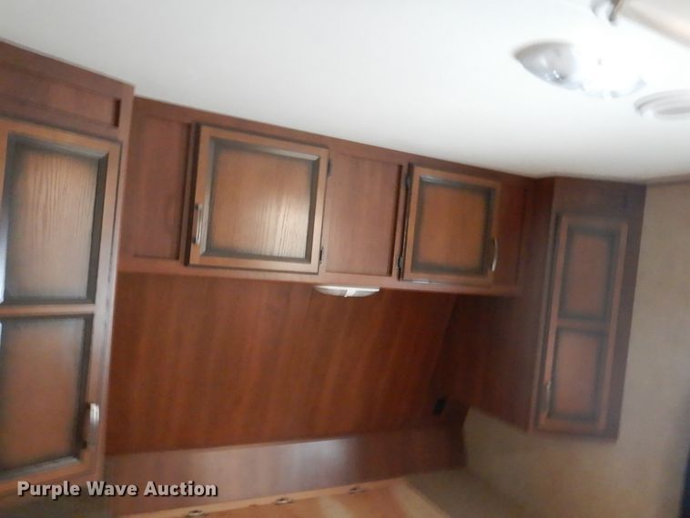 image for item HS9857 2014 CrossRoads Zinger  camper