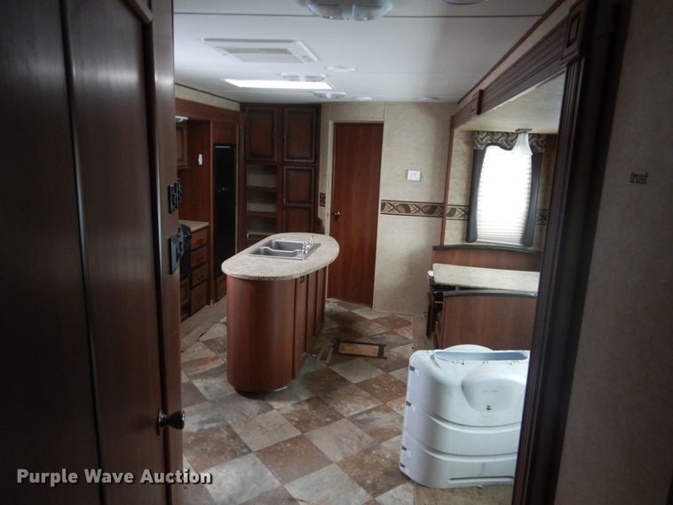 image for item HS9857 2014 CrossRoads Zinger  camper