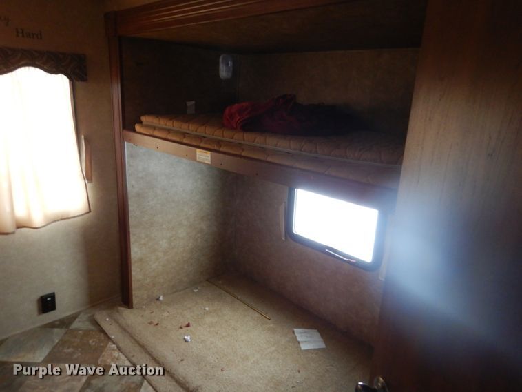 image for item HS9857 2014 CrossRoads Zinger  camper