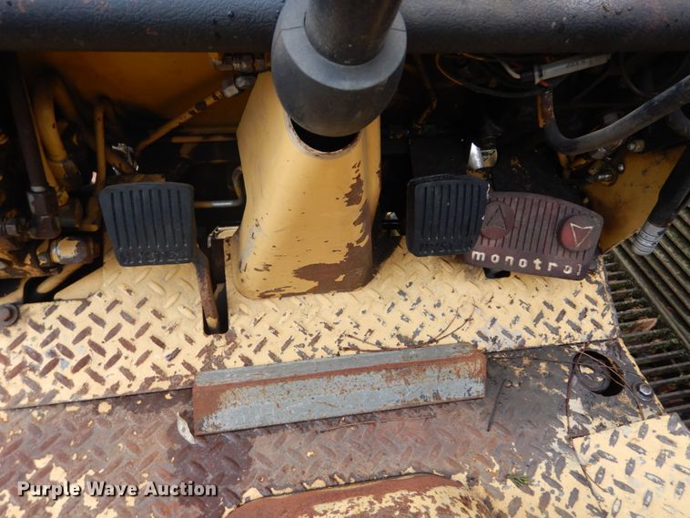 image for item HV9623 Hyster Spacesaver 30  forklift