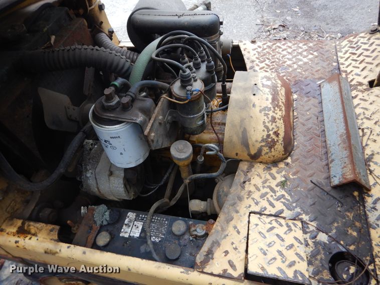 image for item HV9623 Hyster Spacesaver 30  forklift