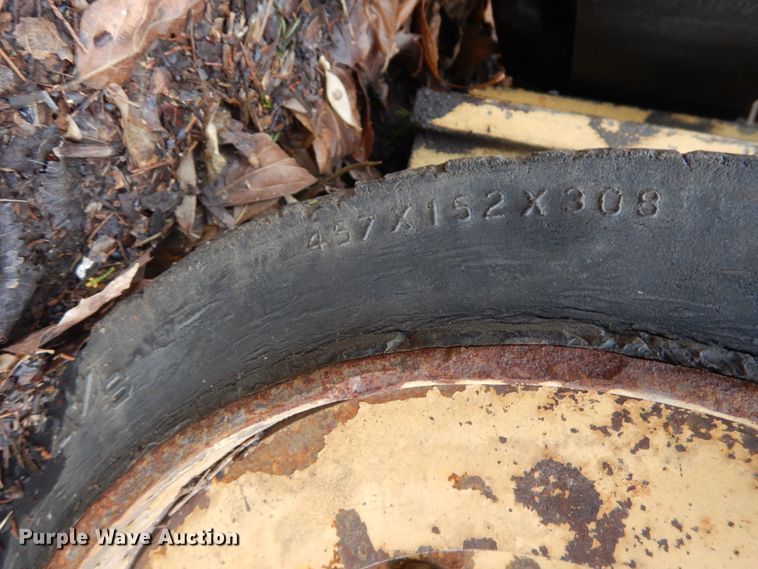 image for item HV9623 Hyster Spacesaver 30  forklift