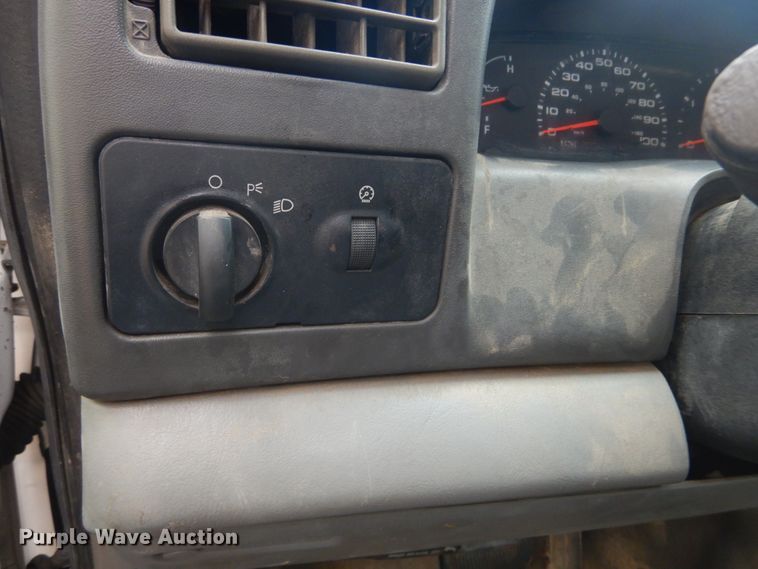 image for item HV9624 2004 Ford F550 Super Duty XL  utility / service truck
