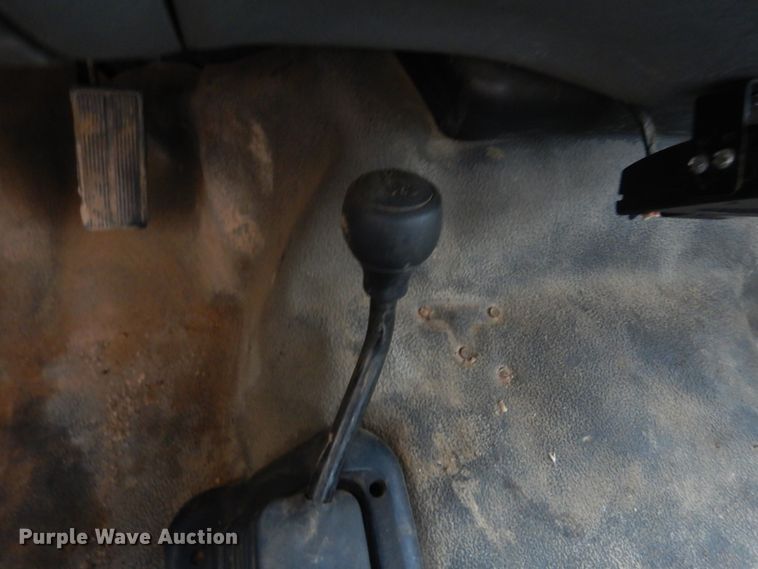 image for item HV9624 2004 Ford F550 Super Duty XL  utility / service truck