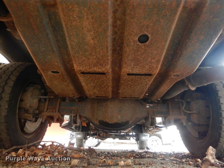 image for item HV9624 2004 Ford F550 Super Duty XL  utility / service truck