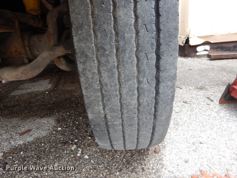 image for item HV9624 2004 Ford F550 Super Duty XL  utility / service truck